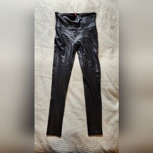 Spanx Pleather Look Leggings Size Medium